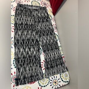 Serra Women's Size XL Black & White Zebra Print
Pleated Wide Leg Palazzo Pants